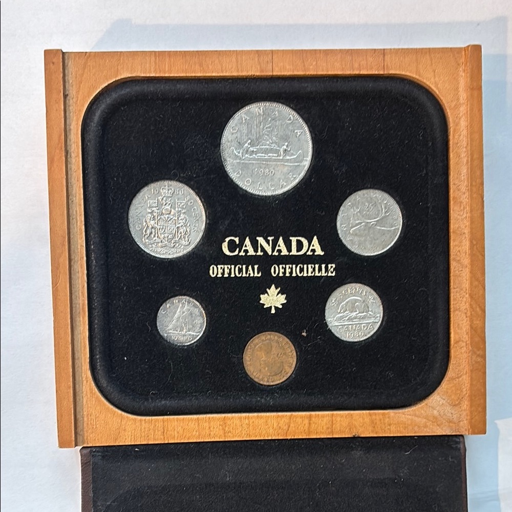 Canada Official Coin Set